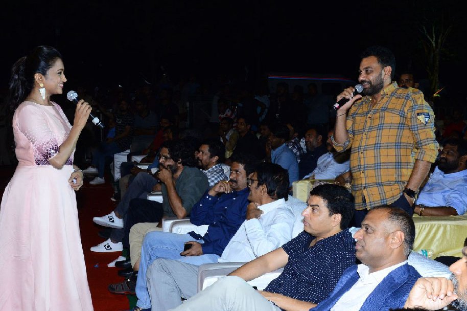 Maharshi-Movie-Pre-Release-Event